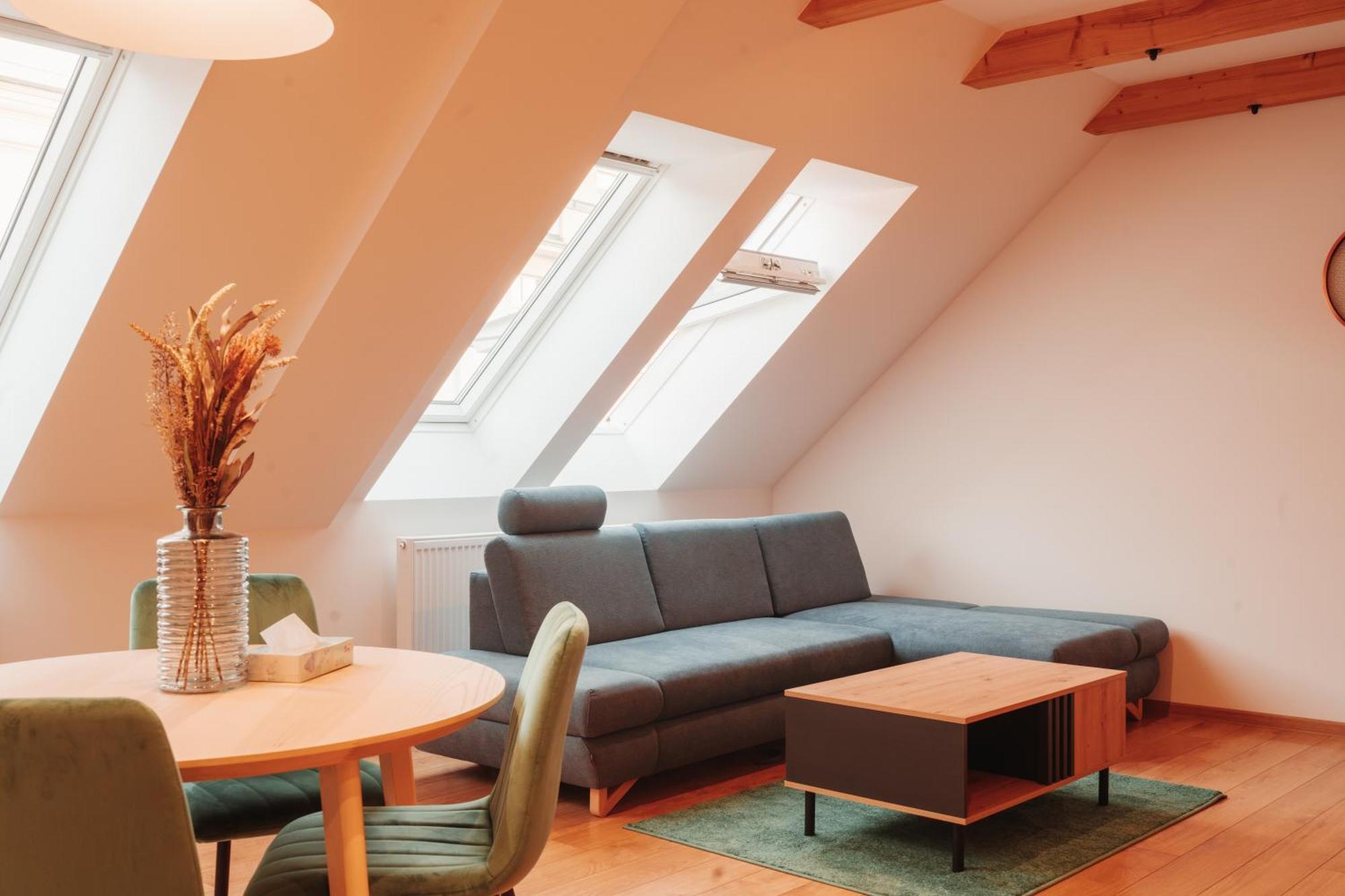 Hviezdoslavova Apartments, Trnava Centre, Parking Available Kültér fotó