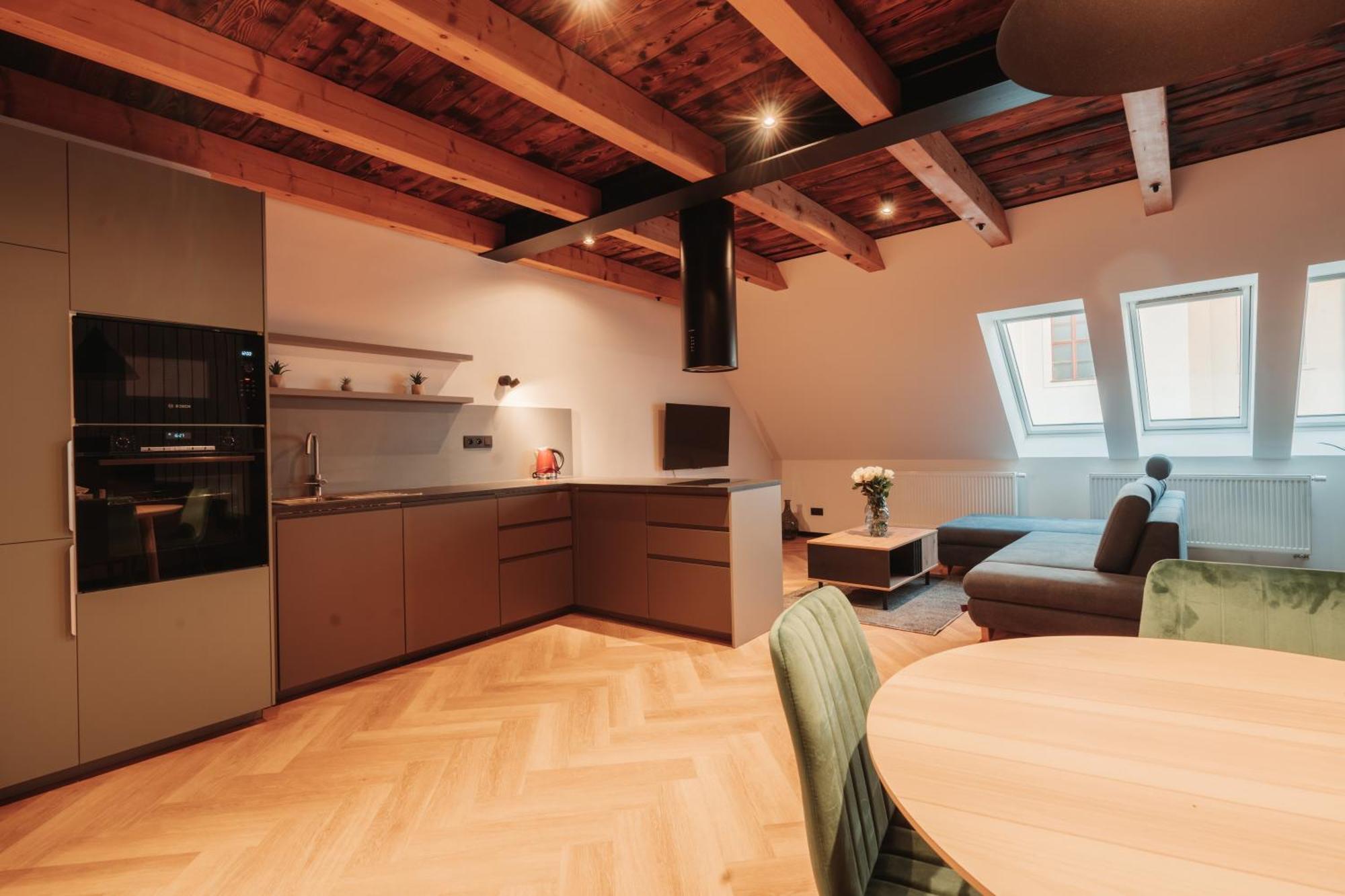 Hviezdoslavova Apartments, Trnava Centre, Parking Available Kültér fotó